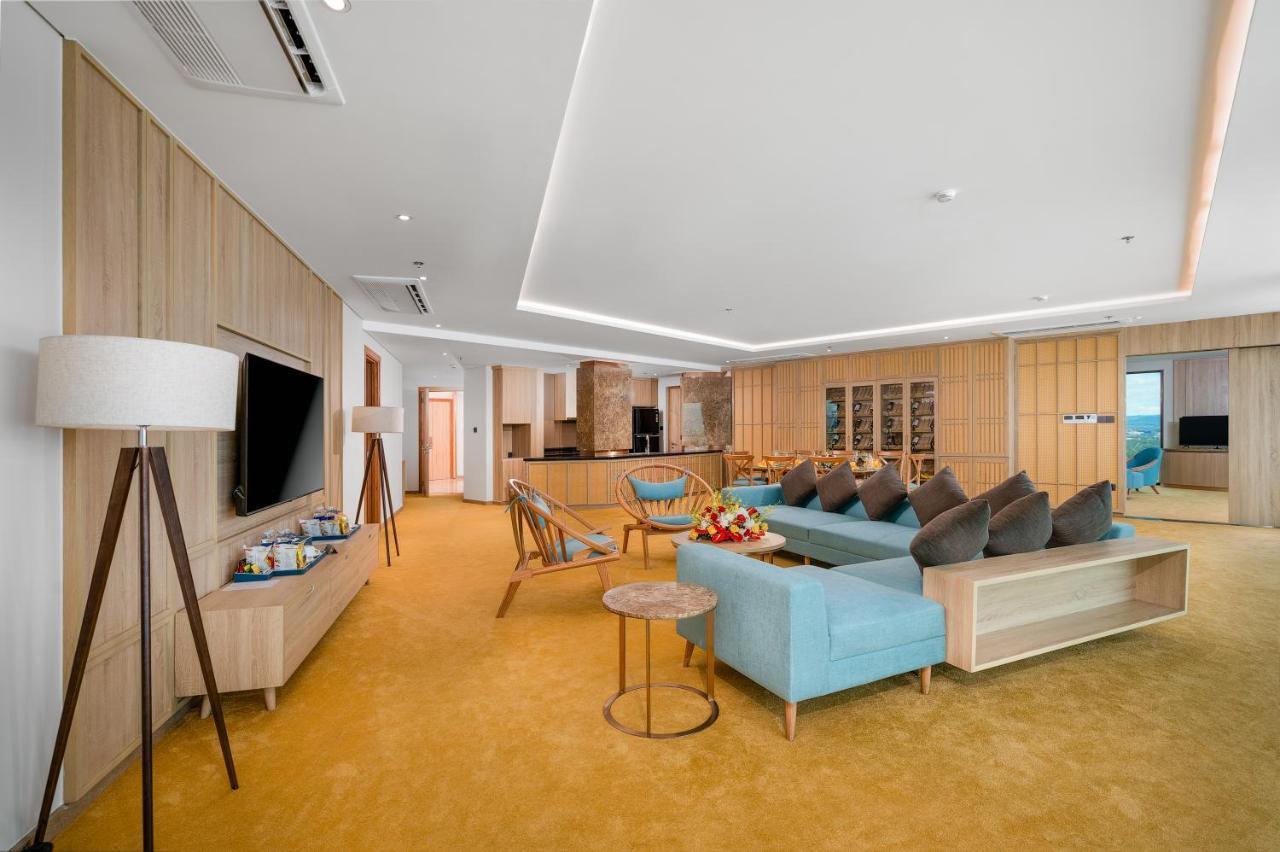 Sala Grand Tuyhoa Hotel Tuy Hòa Zewnętrze zdjęcie