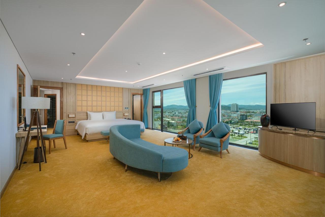 Sala Grand Tuyhoa Hotel Tuy Hòa Zewnętrze zdjęcie