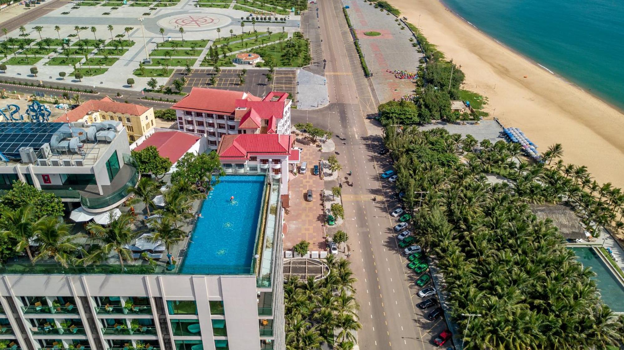 Sala Grand Tuyhoa Hotel Tuy Hòa Zewnętrze zdjęcie